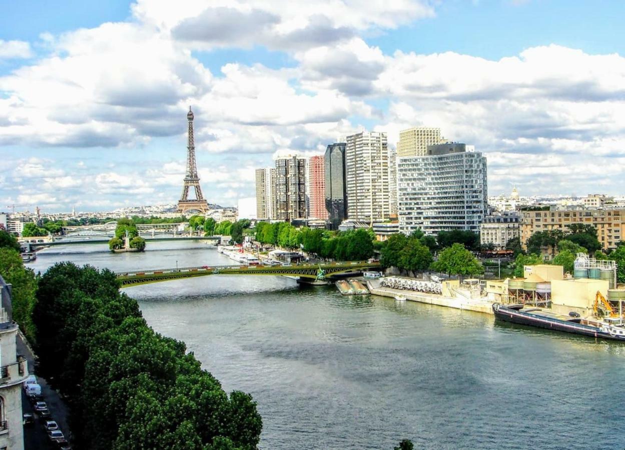 Апартаменты Luxe Eiffel Tower And Seine River Париж Экстерьер фото